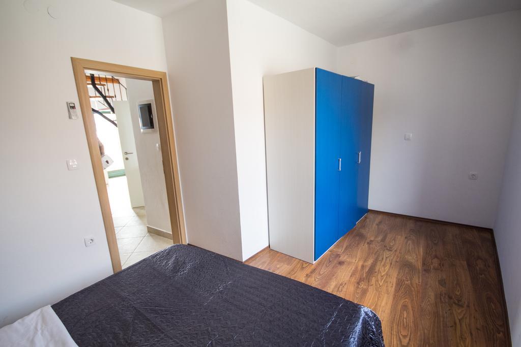 Apartments Umag Center, Seafront With Terrace In Umag Exterior photo
